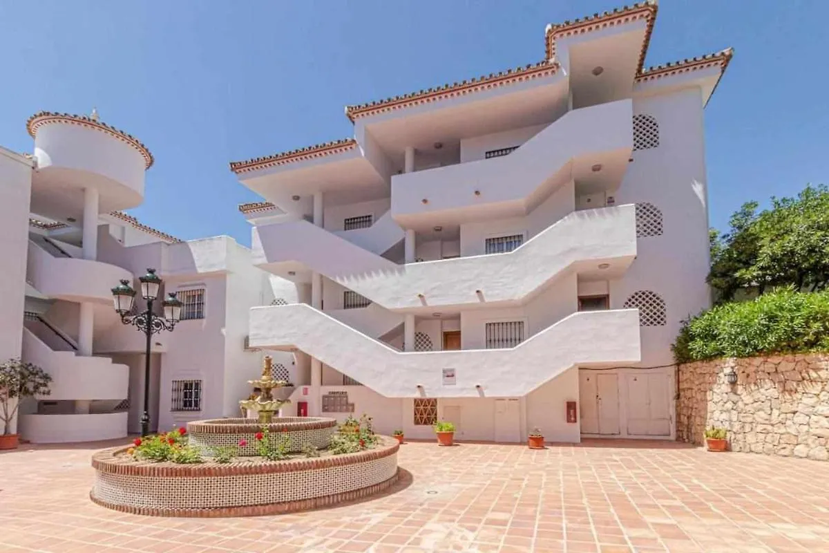 Apartment 797 Holiday Rentals - Apartamento En Pueblo Quinta A 1 Min De La Playa Benalmádena