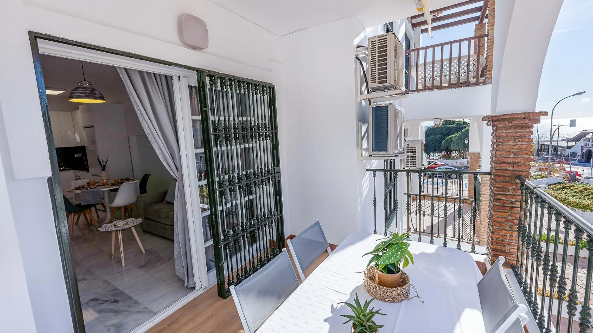Apartment 797 Holiday Rentals - Apartamento En Pueblo Quinta A 1 Min De La Playa Benalmádena
