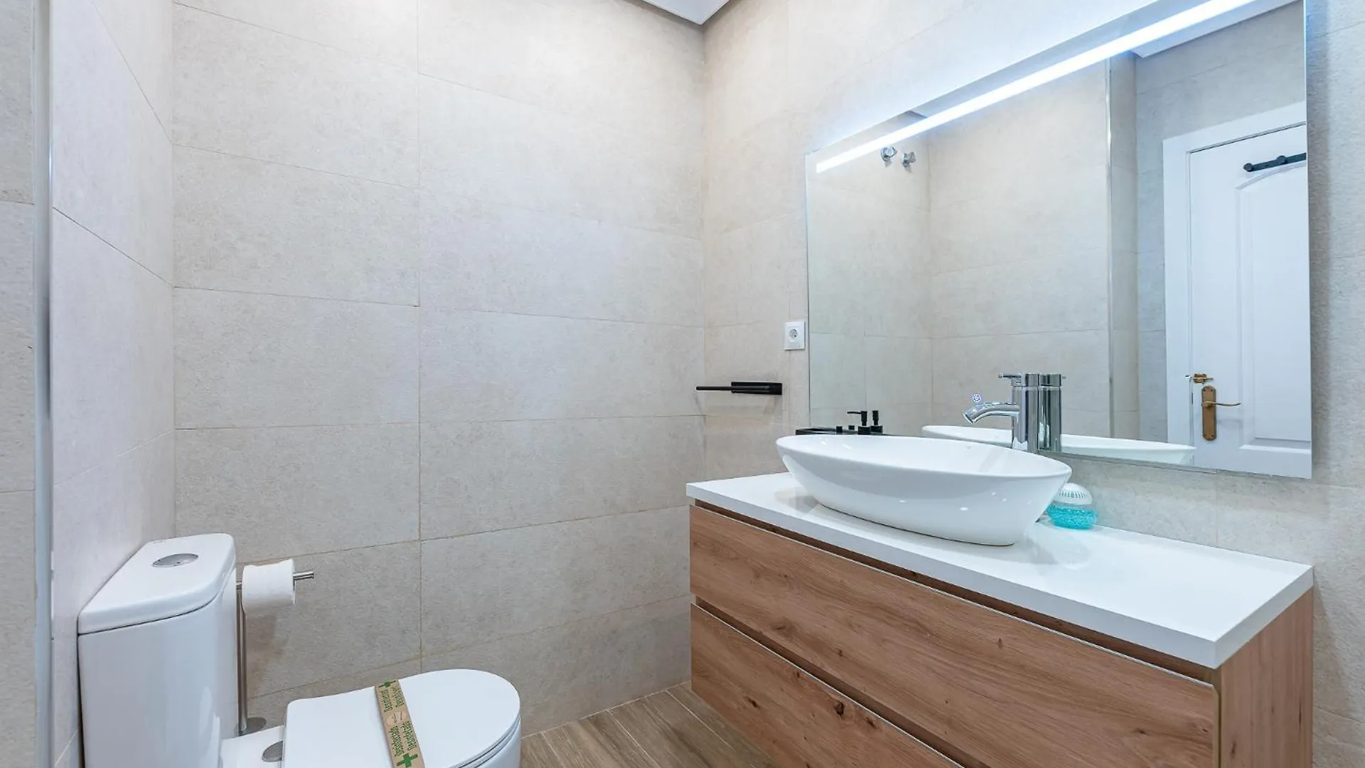 797 Holiday Rentals - Apartamento En Pueblo Quinta A 1 Min De La Playa Benalmádena 0*,  Spanien