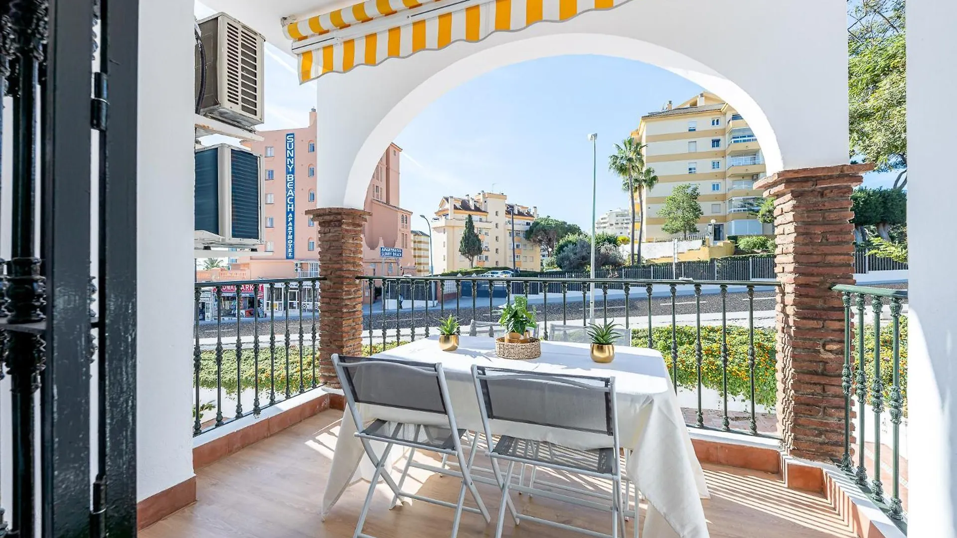 797 Holiday Rentals - Apartamento En Pueblo Quinta A 1 Min De La Playa Benalmádena Apartment